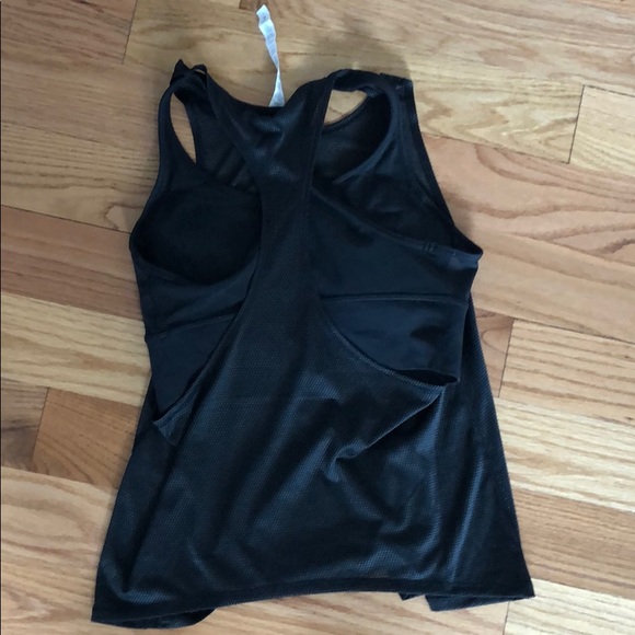 Lululemon tank - Picture 4 of 4